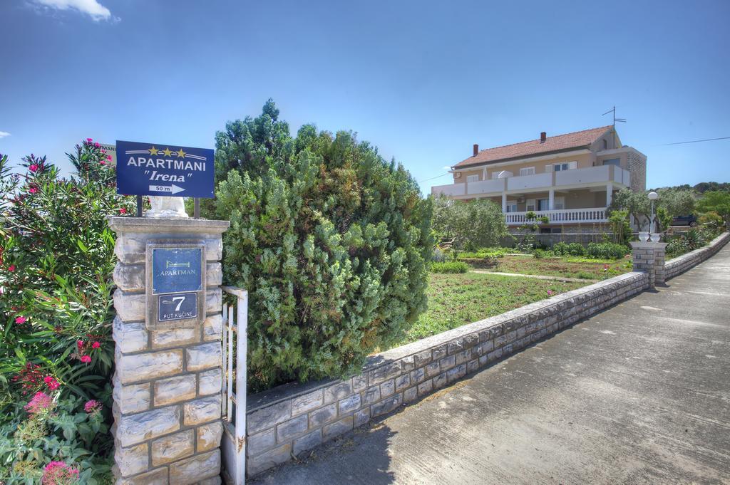 Apartments Irena 耶泽拉 客房 照片