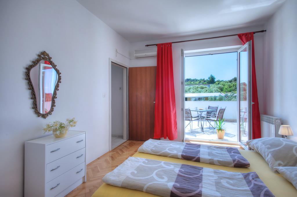 Apartments Irena 耶泽拉 客房 照片